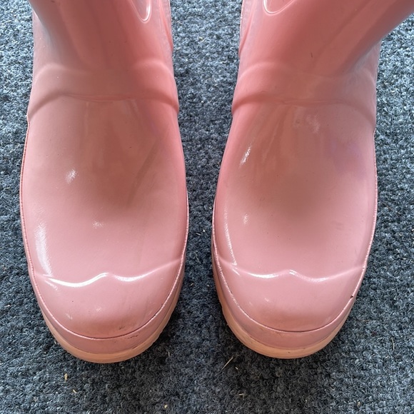 Pink Hunter Rain Boots - Picture 2 of 3